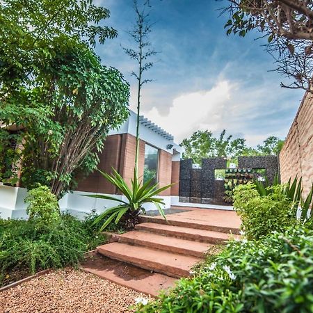 Bougan Villa Auroville Exterior photo